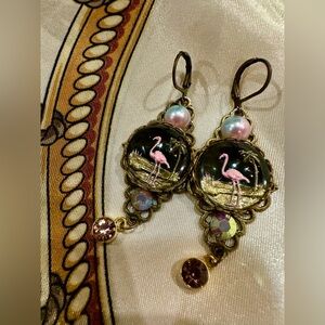 New Elegant Flamingo Drop Earrings with Pink and Gold Accents